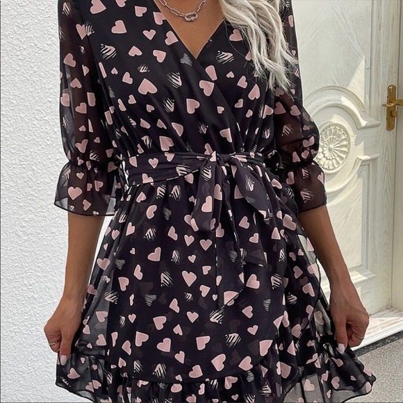 NWT heart dress. - Picture 3 of 4